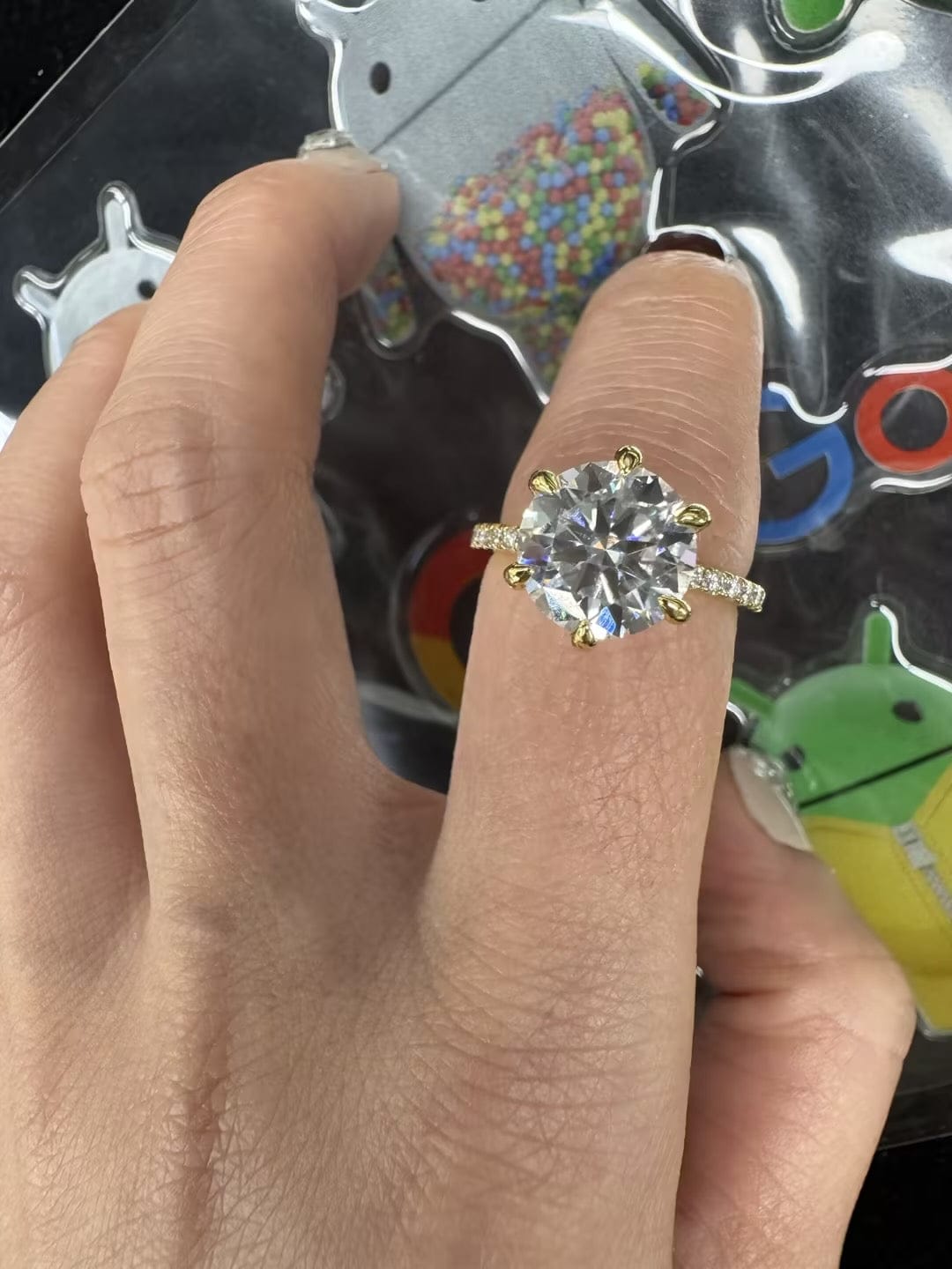 Customer photo review of Rodiffy Moissanite 2.0 Ct ~4.0 Ct Round Cut 6 Prong Yellow Gold Promise Ring