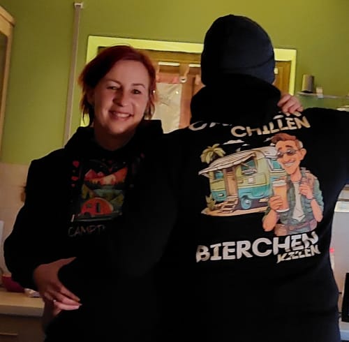 Customer photo review of Campen Chillen Bierchen killen (WoWa) - Premium Hoodie unisex Rückendruck