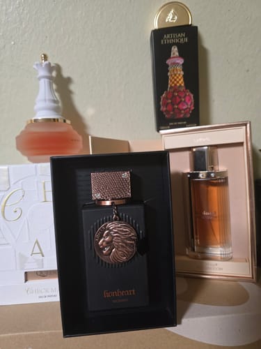 Customer photo review of Armaf Checkmate Queen Eau de Parfum Spray for Women 3.4oz