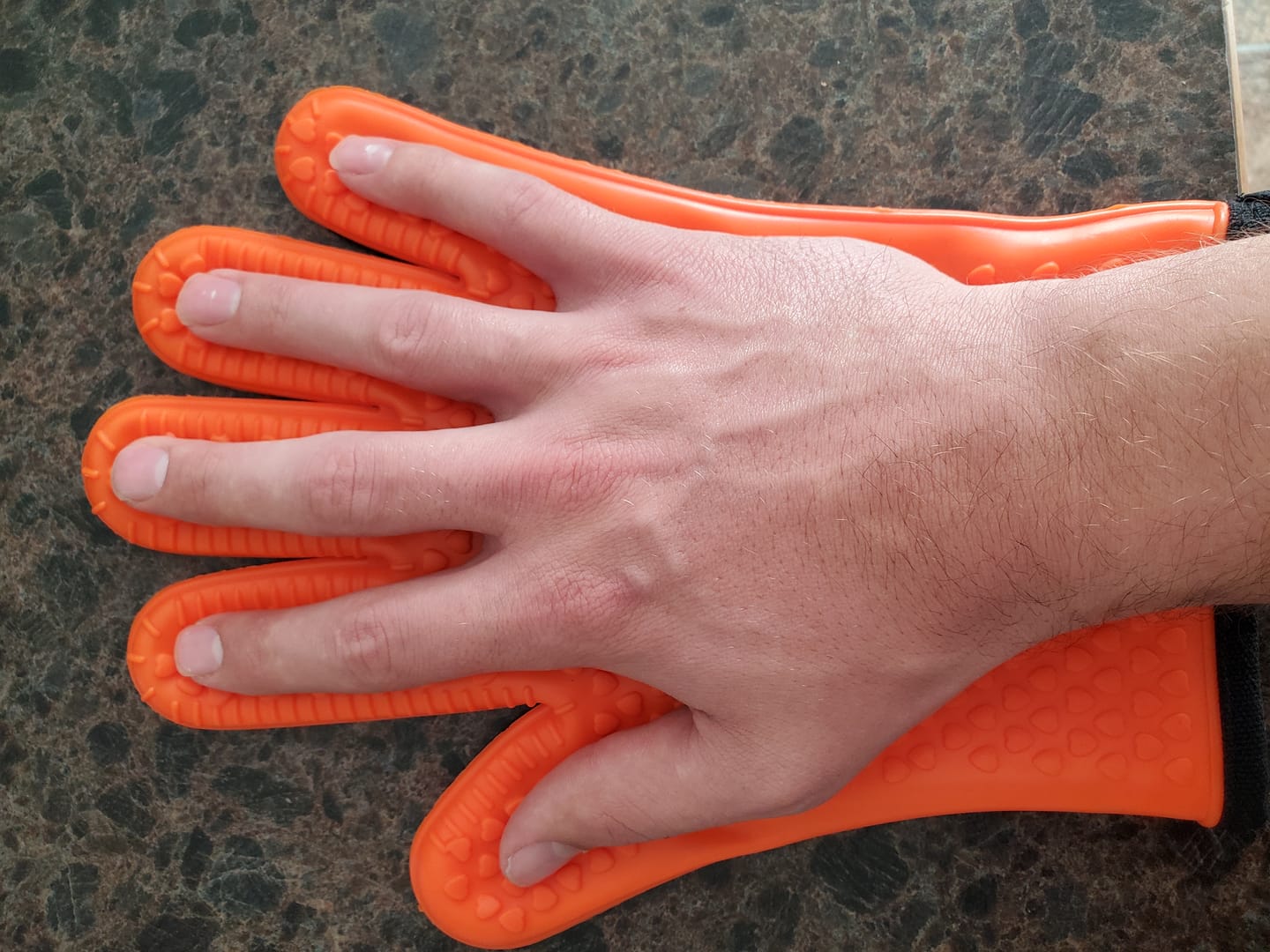 Customer photo review of Smoker Oven Gloves