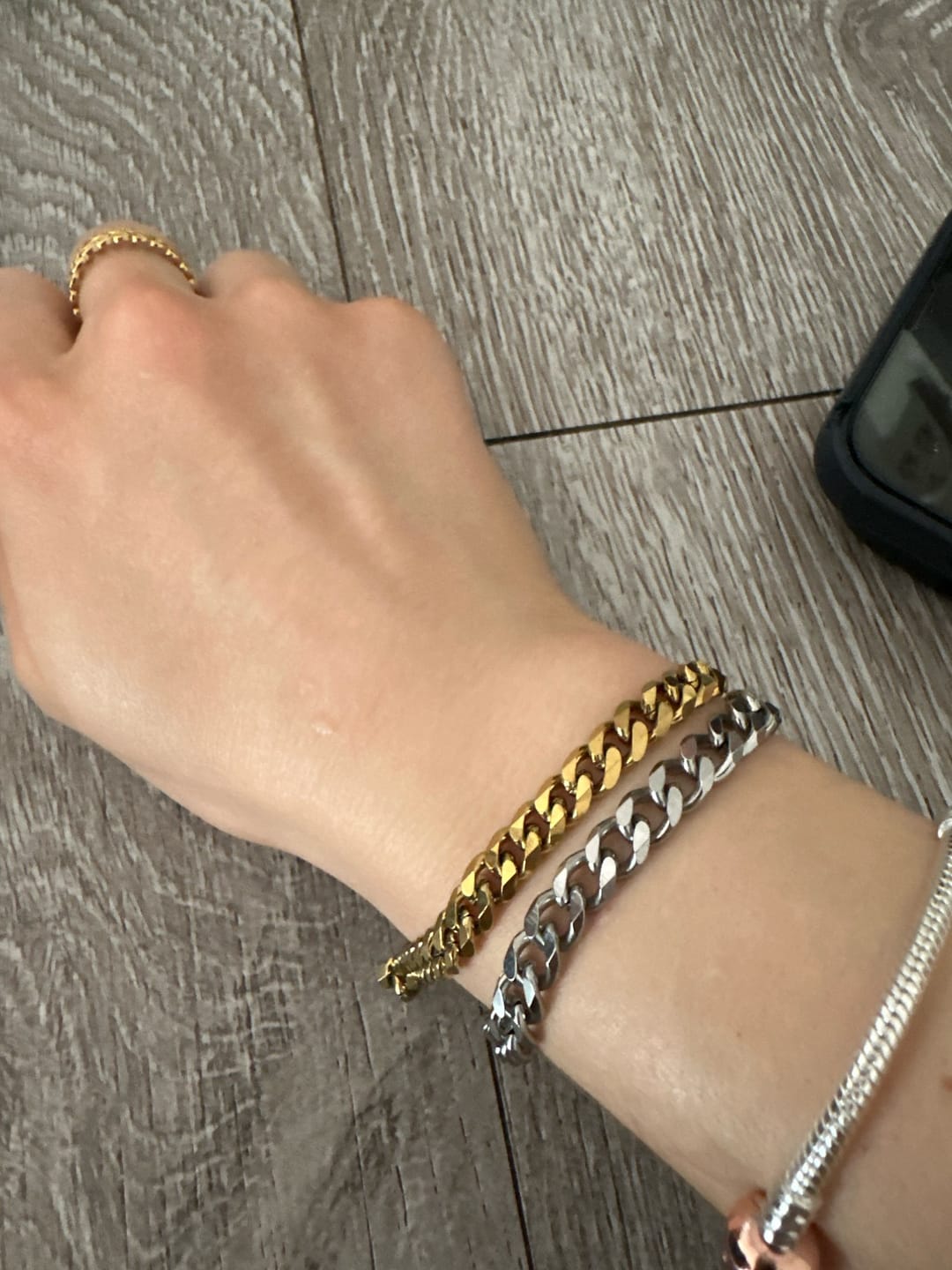 Customer photo review of 18k Gold Cuban Link Bracelet