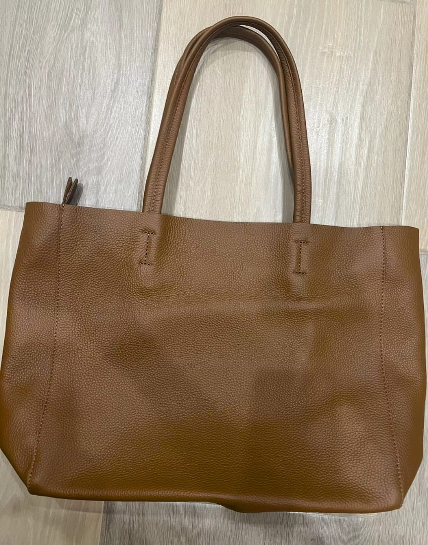 Customer photo review of Trachtentaschen Jasmin - Oktoberfest 2026