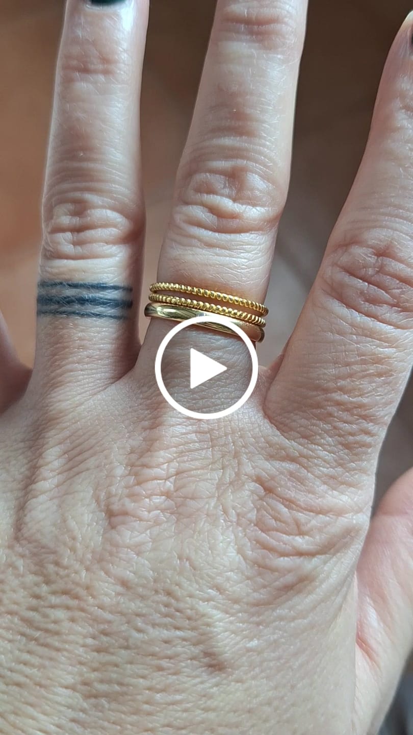Customer video review of Anillo Líneas Trenzadas
