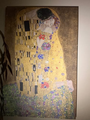 Customer photo review of The Kiss | Gustav Klimt | 1907