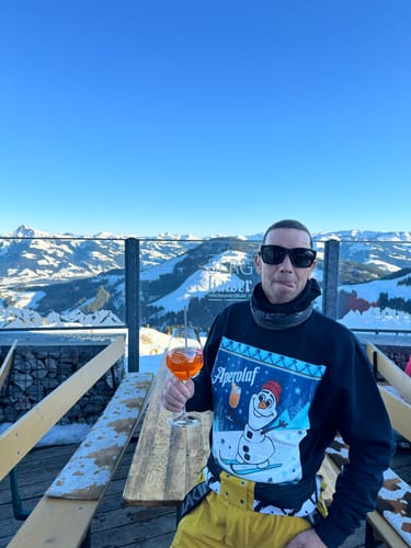 Customer photo review of APRES APEROLAF - Premium Sweater