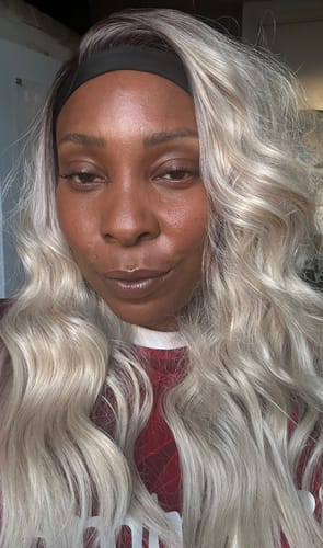 Customer photo review of The Headband Wig Perfect Curl