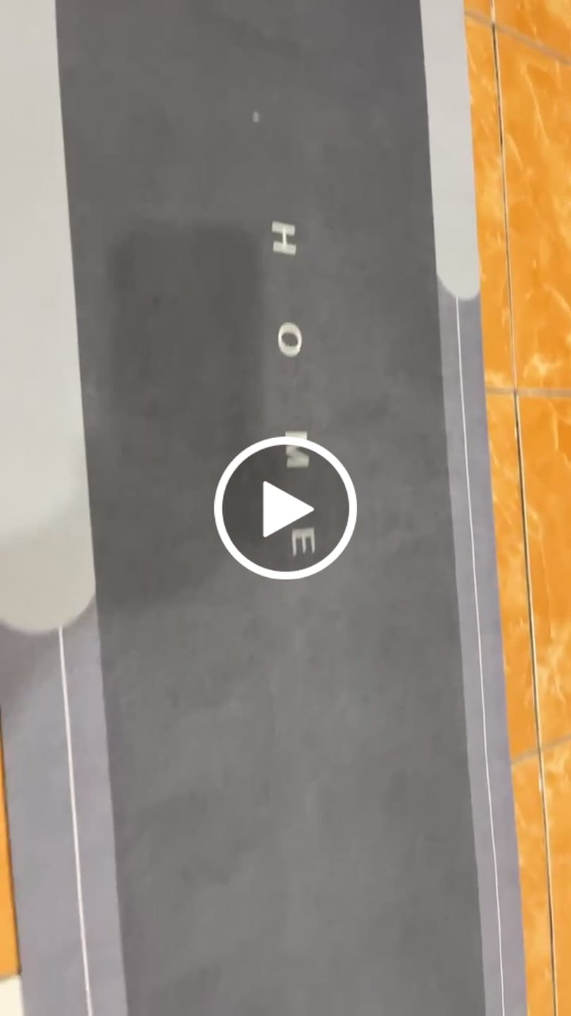 Customer video review of Tapete para Cozinha Antiderrapante Absorvente Premium