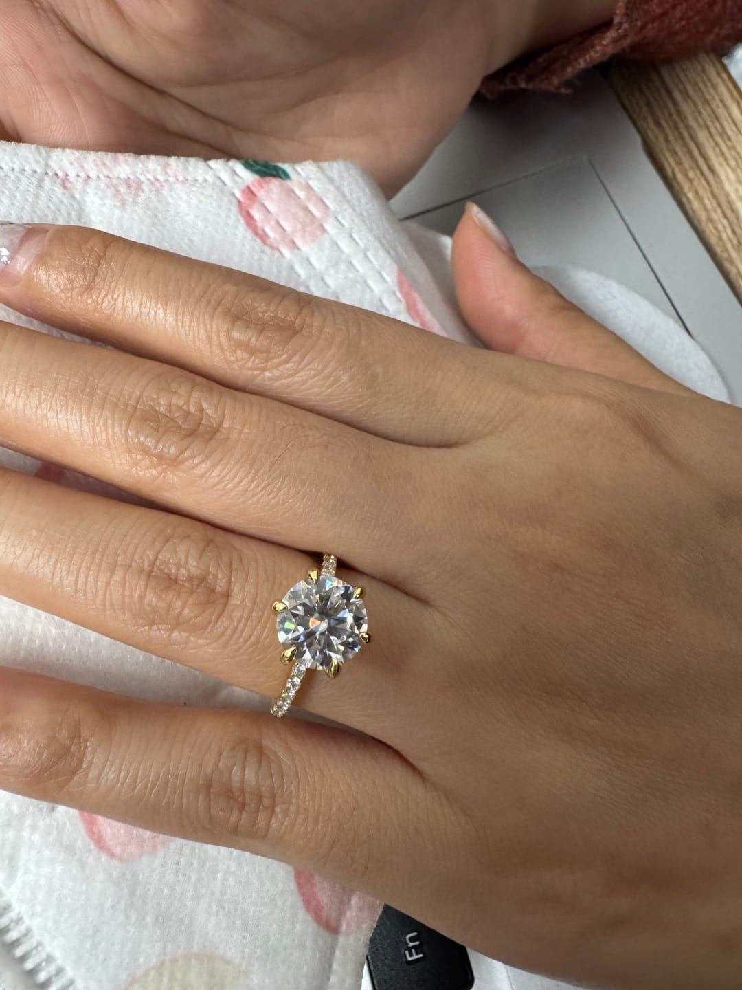 Customer photo review of Rodiffy Moissanite 2.0 Ct ~4.0 Ct Round Cut 6 Prong Yellow Gold Promise Ring