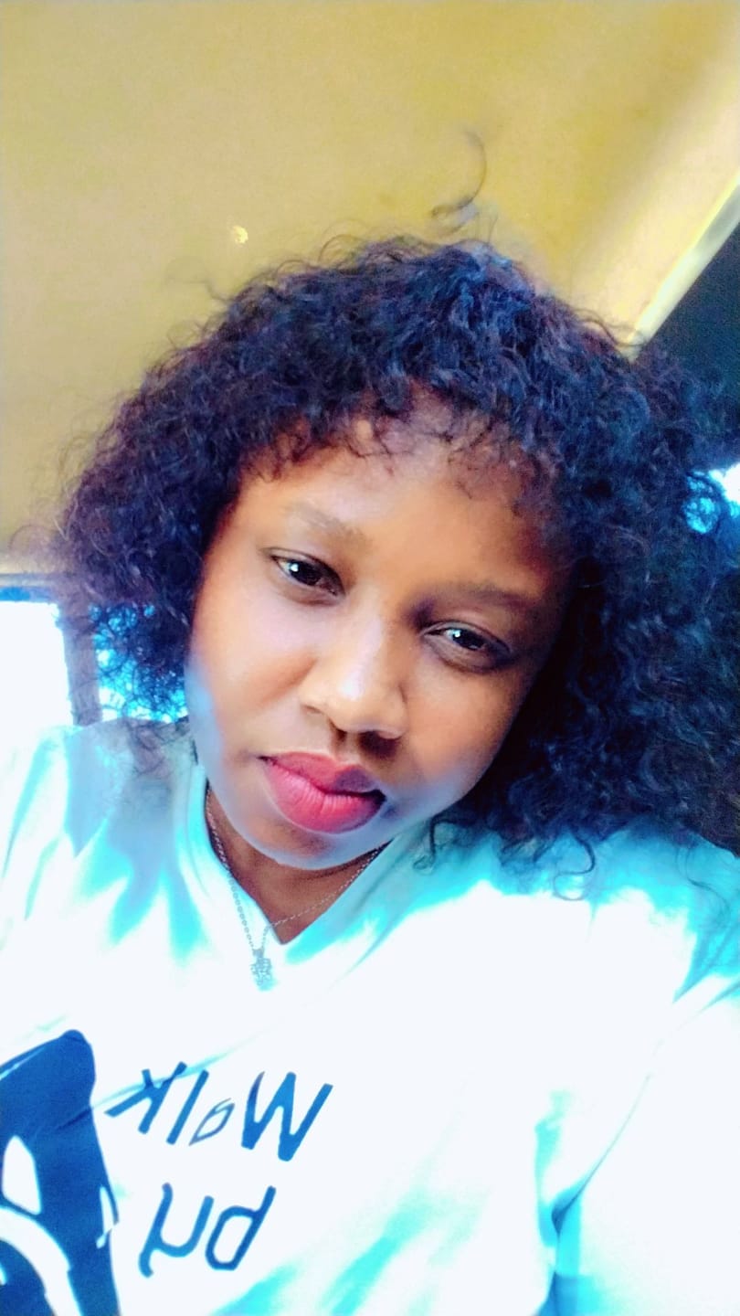 Customer photo review of Brazilian Water Wave Fringe - Zoe