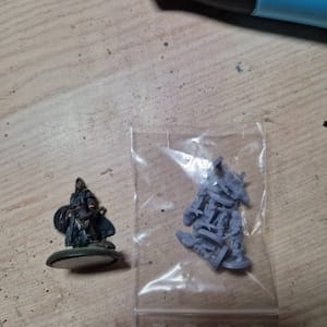Customer photo review of House Emblem: Umber
