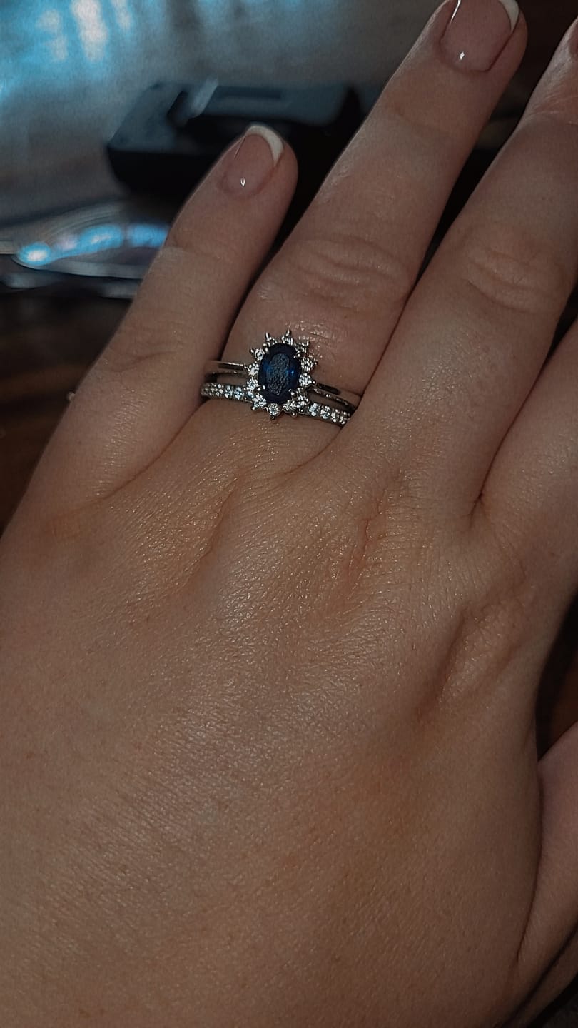 Customer photo review of White Gold 2mm Half Glitz Ring