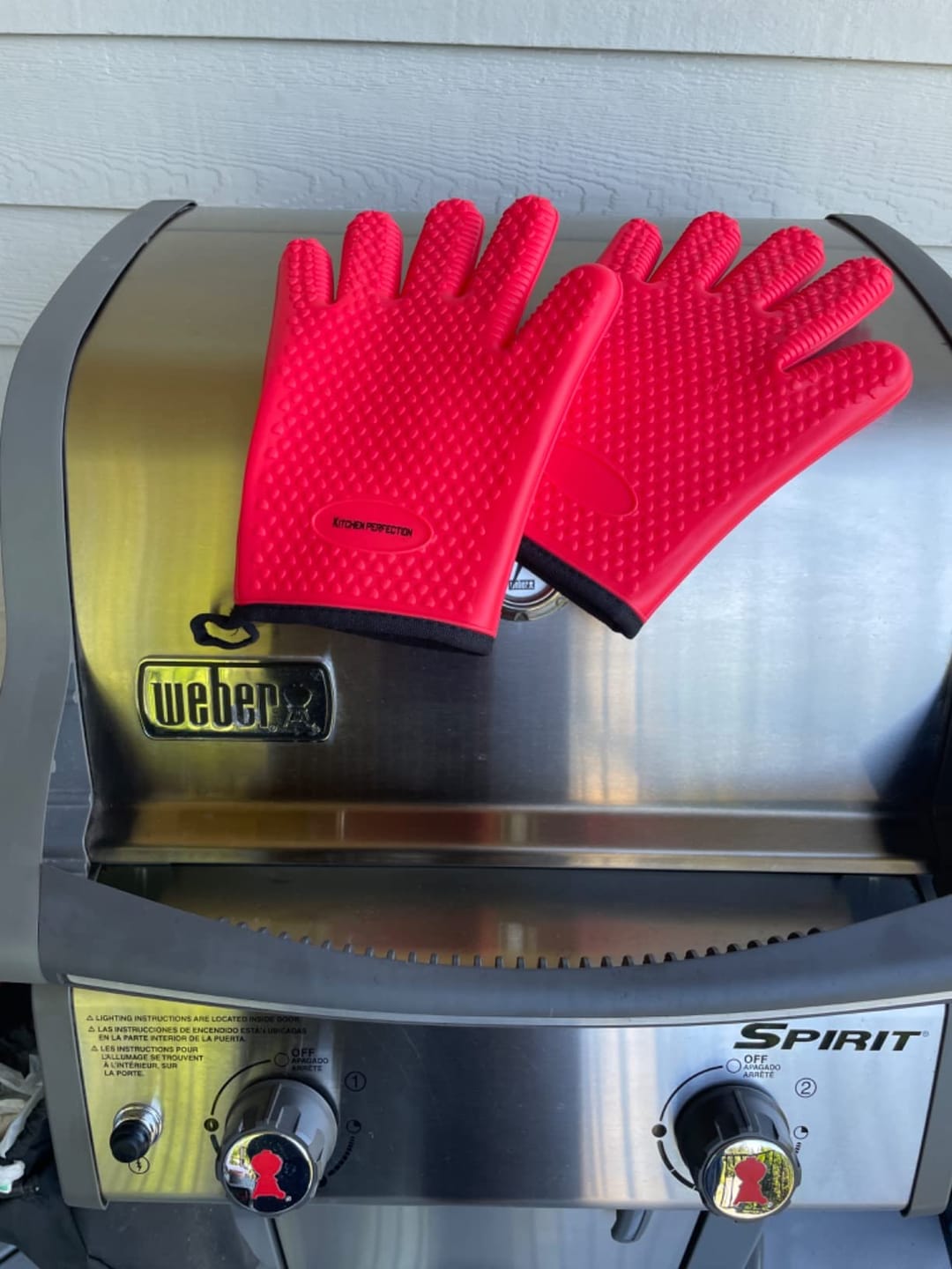 Customer photo review of Smoker Oven Gloves