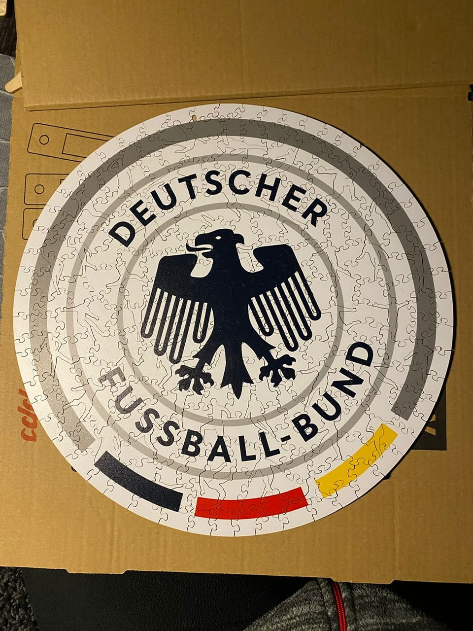 Customer photo review of DFB-Adler-Logo® - Holzpuzzle