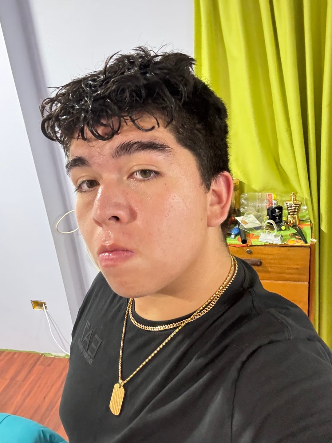 Customer photo review of Cadena Miami Cuban Oro 5mm