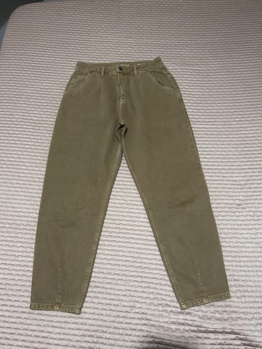 Sofia G. review of Calça Jeans Slouchy Cacau Marrom Claro image 1 out of 1