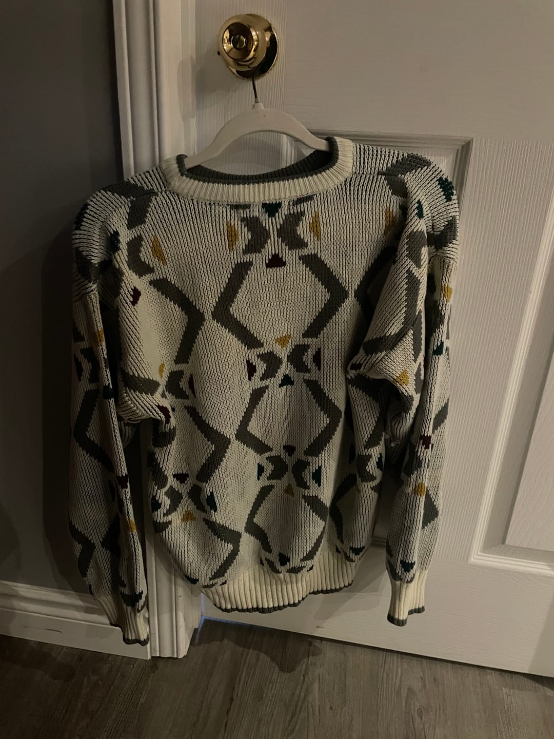 Customer photo review of Vintage Jonathan Bryan Sweater Mens Medium White Pattern Knit