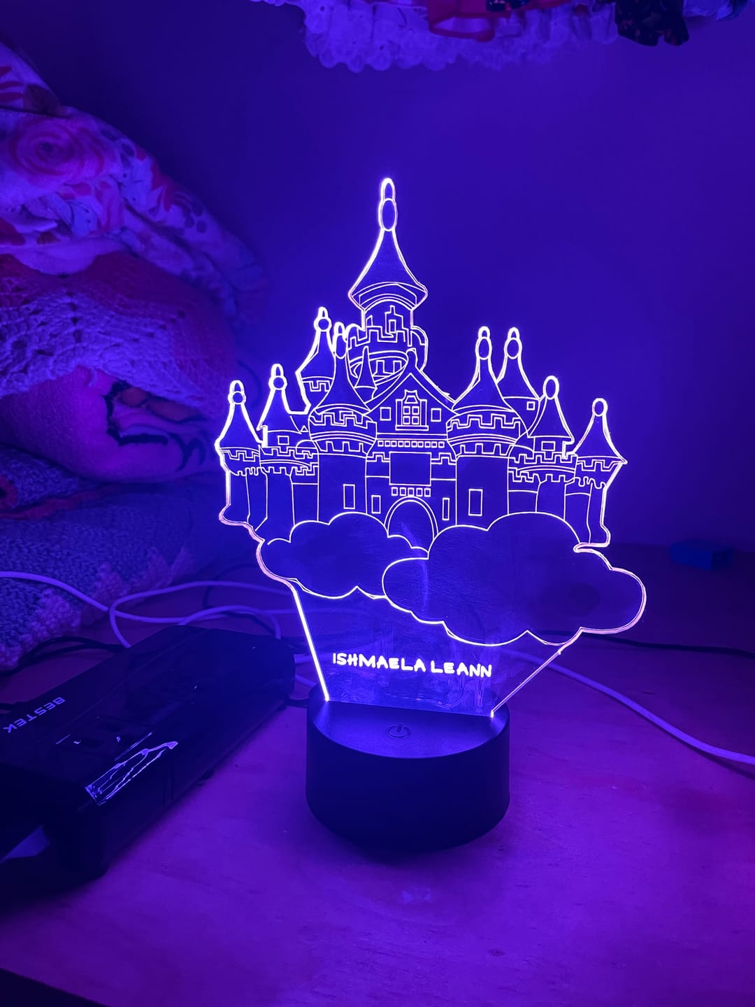 Customer photo review of Fairy Tale Castle - 3D Optical Illusion Lamp