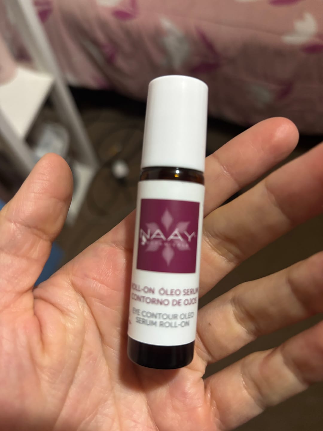 Customer photo review of Contorno de ojos Roll On de resveratrol