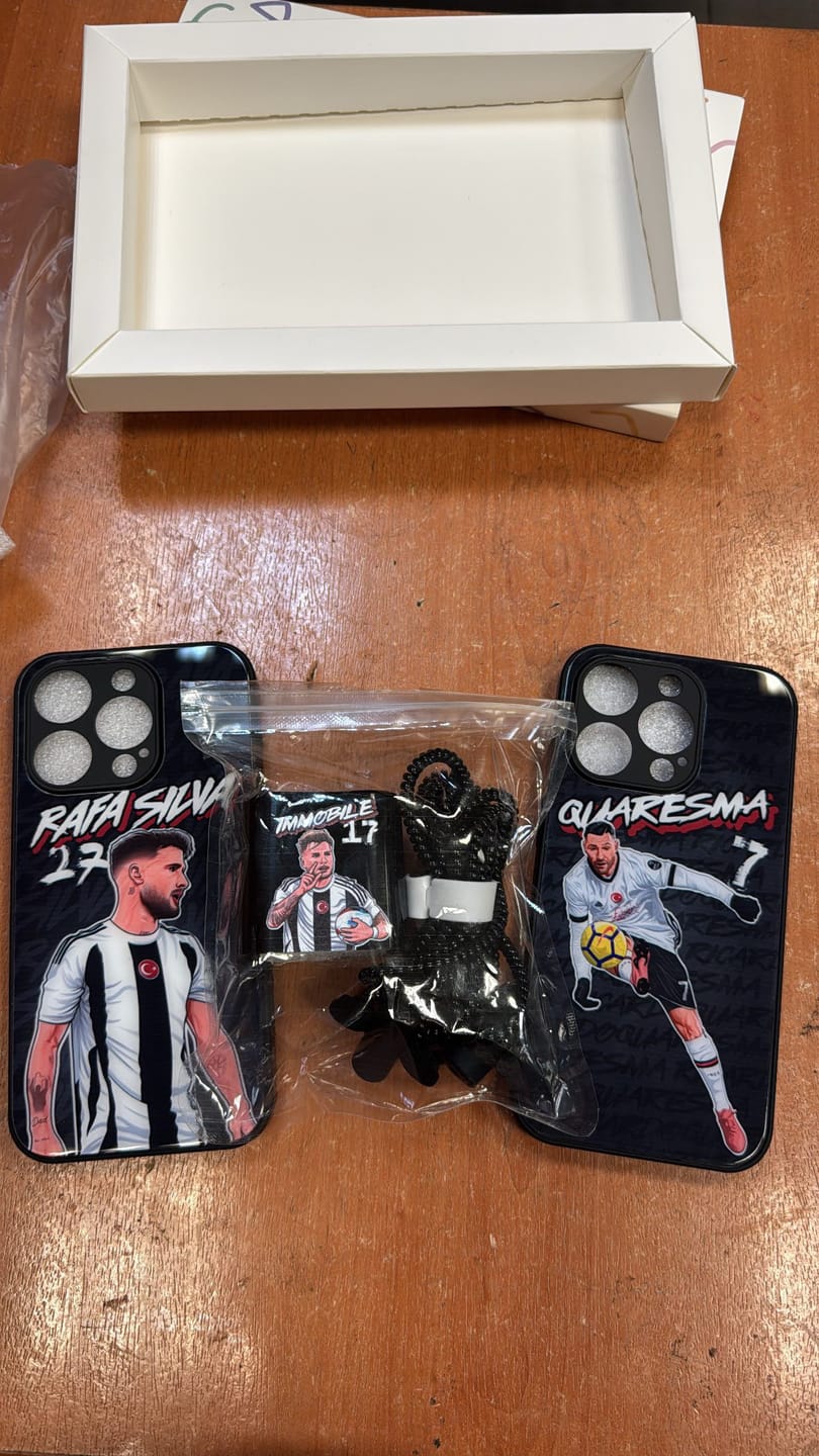 Customer photo review of "Rafa" Cam Kılıf