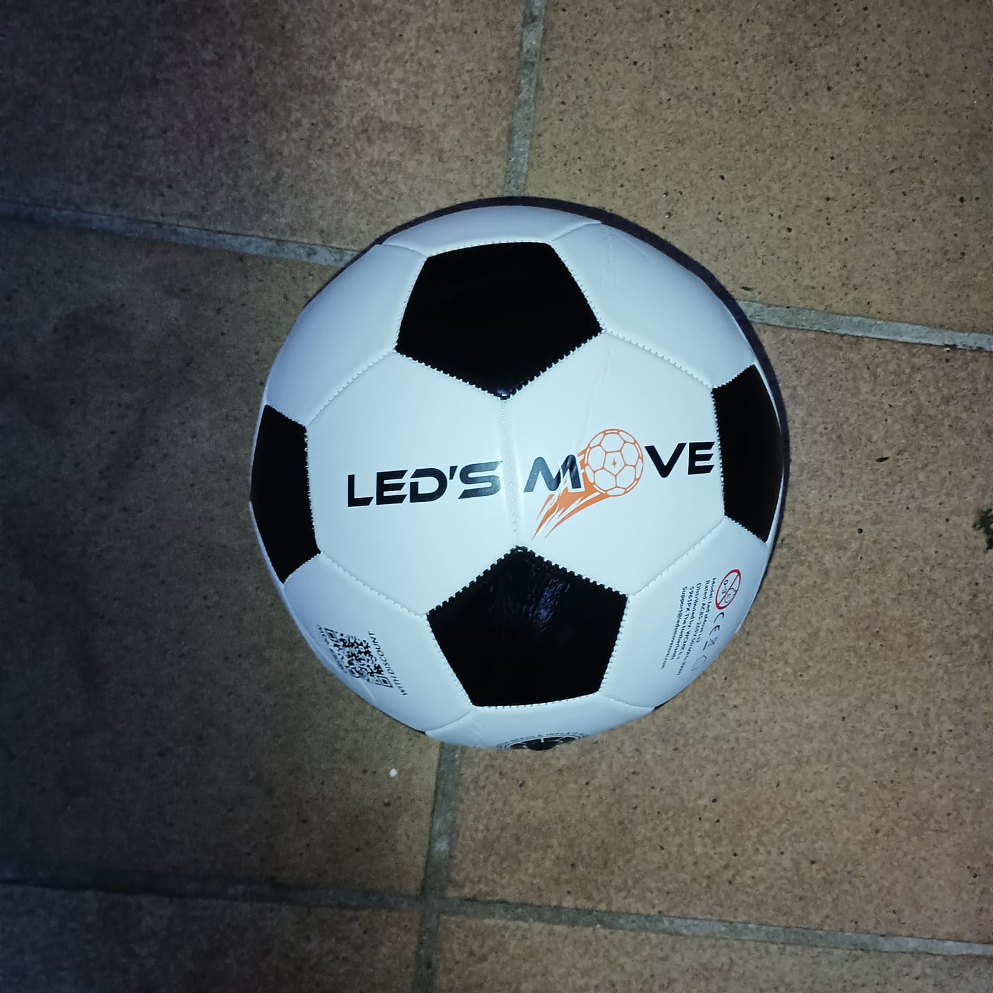 Opinión con foto de un cliente sobre el balón de fútbol luminoso LedsMove™