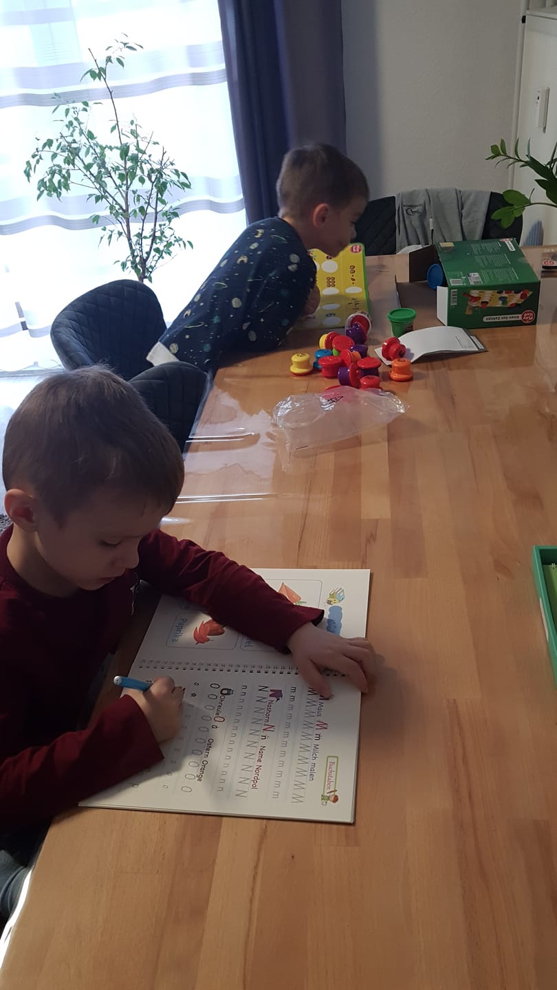 Customer photo review of Filapen® 5 Magische Übungshefte für Kinder - Wiederverwendbar - Inkl. Stift und Minen