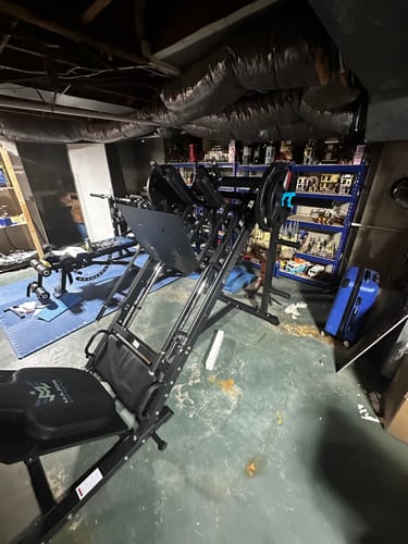 Customer photo review of Major Fitness Leg Press Hack Squat Machine AH1