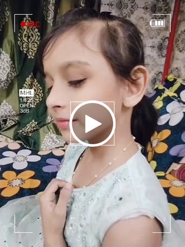 Customer video review of Golden Delicate Pearl Necklace