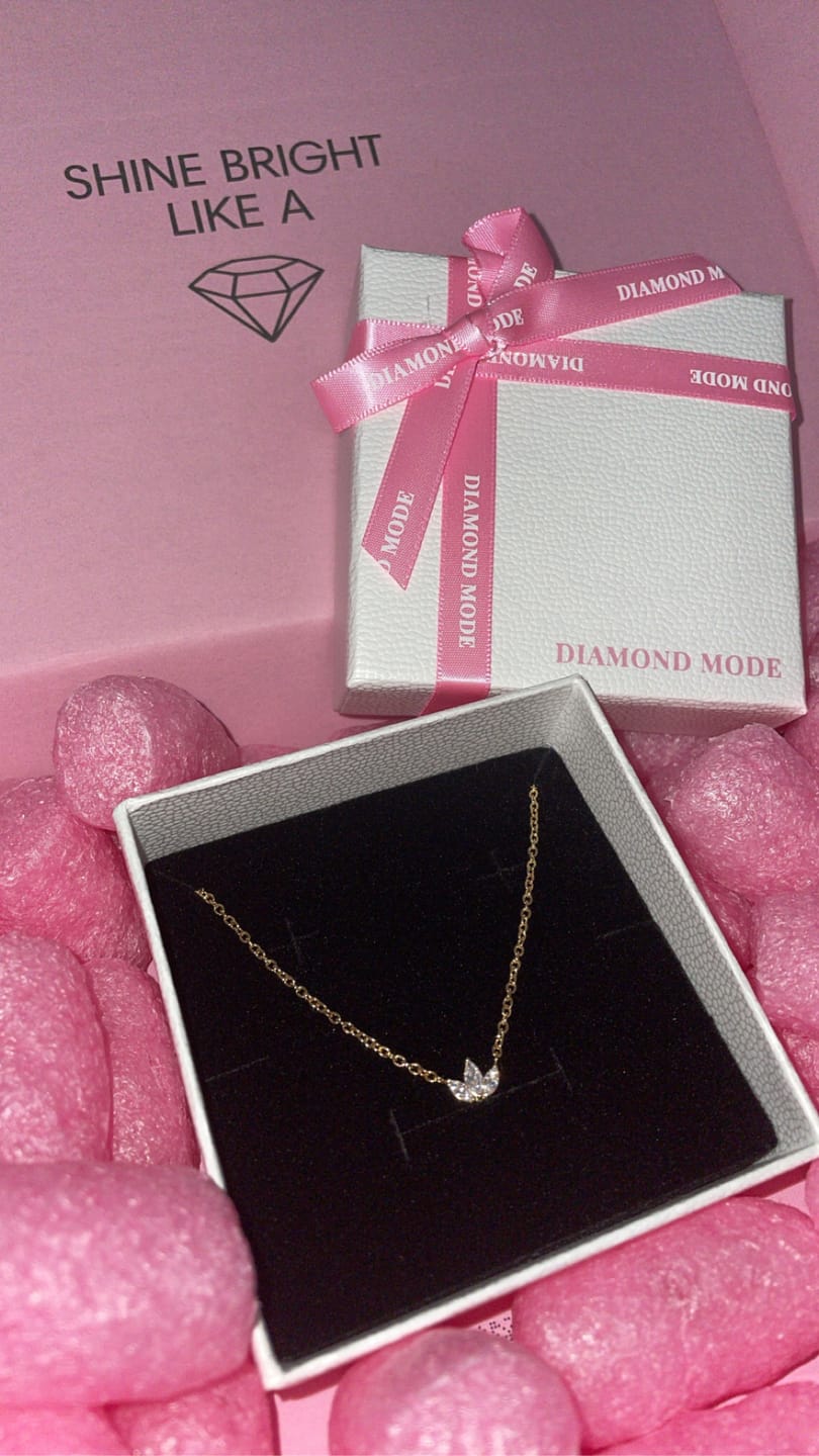 Customer photo review of Cataleya Halskette | 18K vergoldet