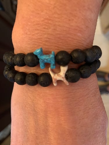 Customer photo review of STRĀ Cat Beaded Bracelet