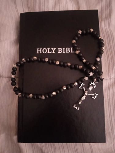 Customer photo review of Christianartworkshop Crucifix Juses Pendant Prayer Necklace