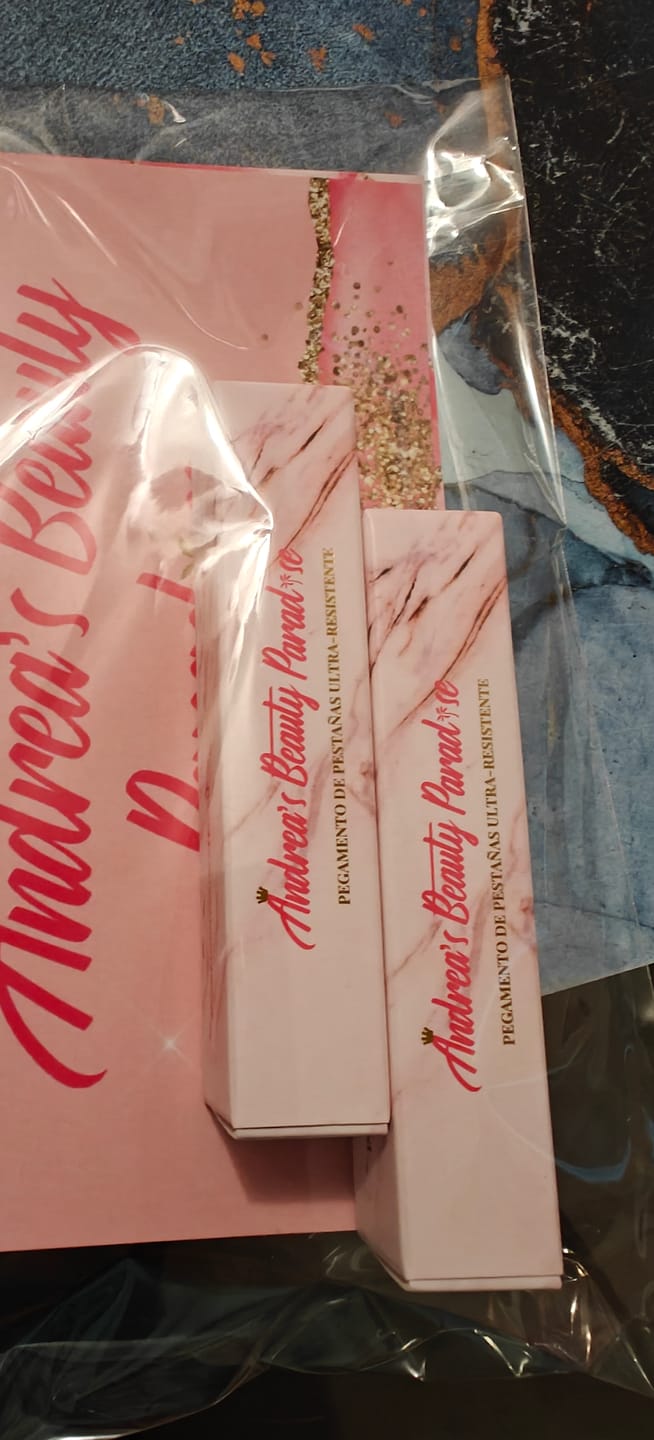 Customer photo review of Pegamento de Pestañas Ultra-Resistente✨Tiktok Viral✨