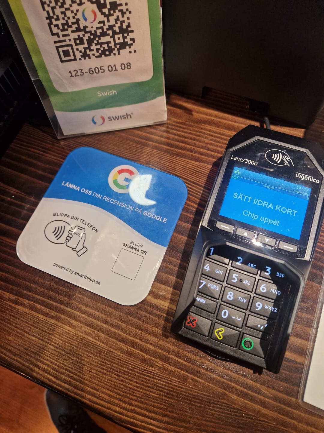 Customer photo review of Google Recensioner – Platta med NFC och QR-kod
