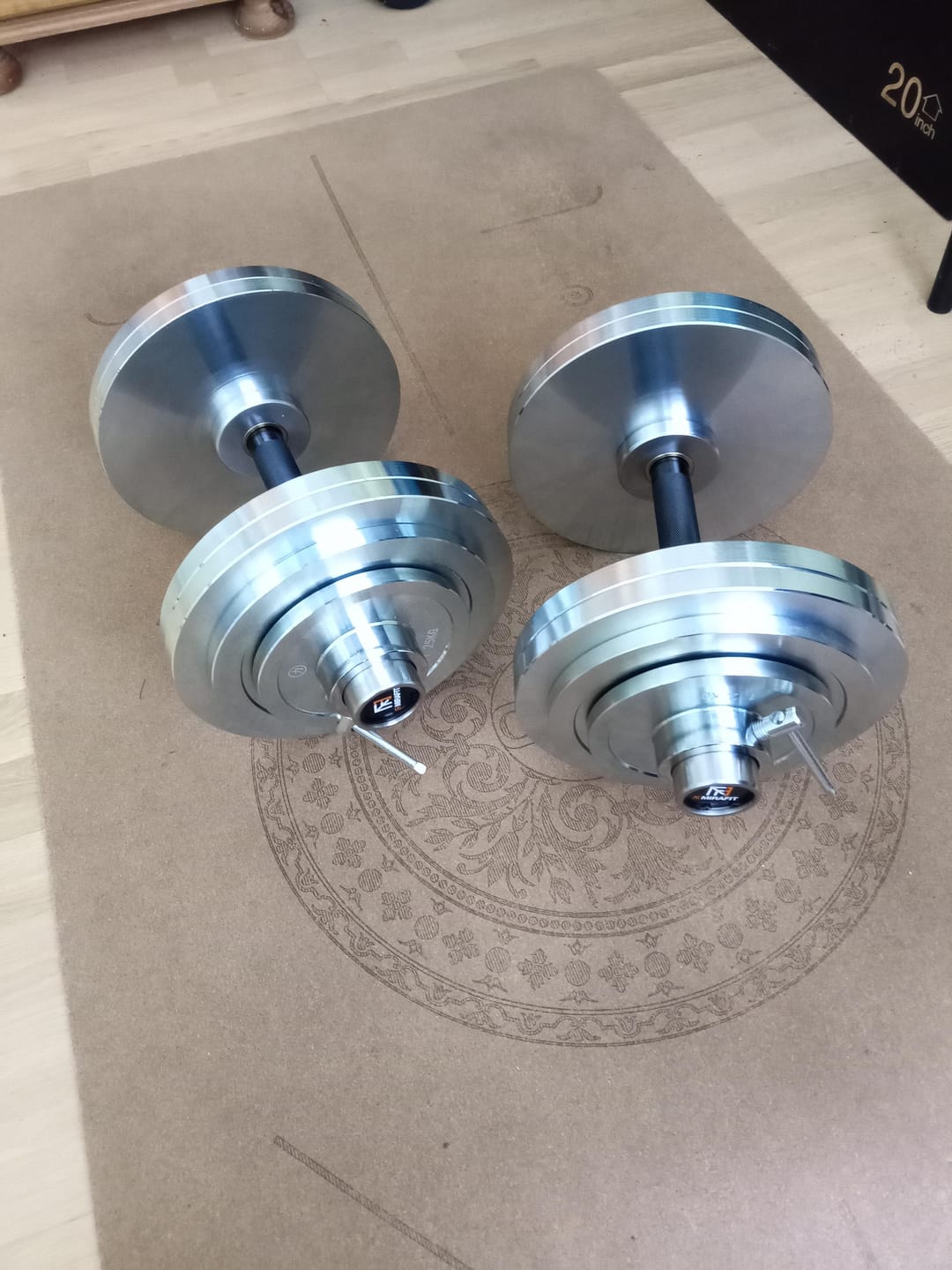 Customer photo review of Powerlifting Steel Plates - Extra Thin
