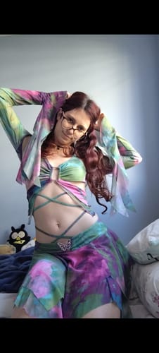 Customer photo review of Flared sleeve tie dye o ring self tie halter low cut mini skirt set