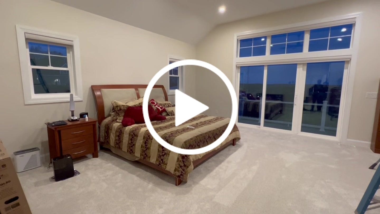 Customer video review of SmartWings Motorized Roller Shades 100% Blackout Essential
