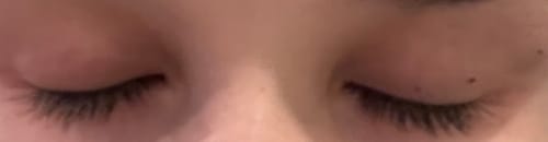 Customer photo review of Sérum pour croissance de cils - Des cils plus longs et plus épais naturellement !