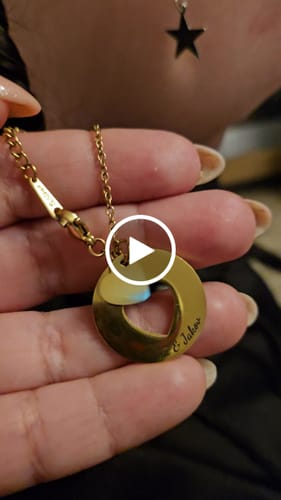 Customer video review of Ogrlica: Izrezan Srček