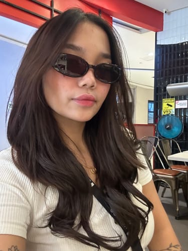 Customer photo review of 16" Hollywood Waves