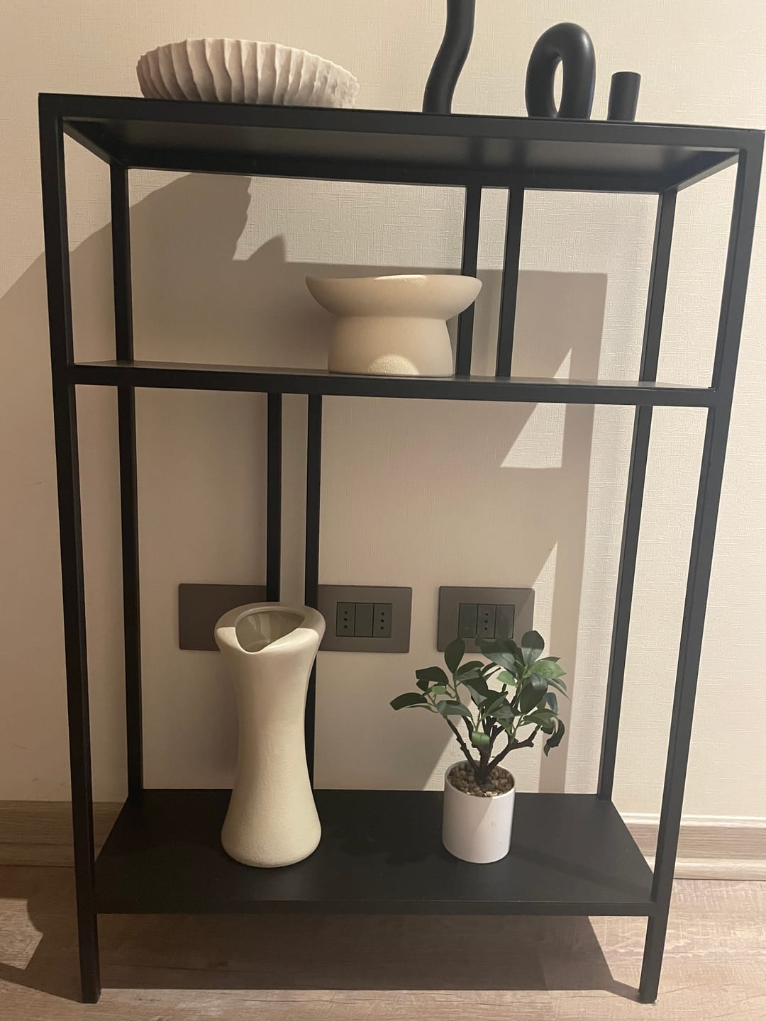 Customer photo review of Aparador Romani | METAL