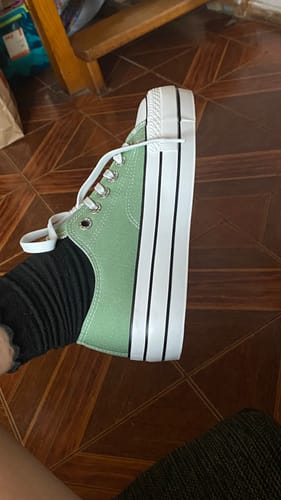 Customer photo review of Zapatilla Verde Mujer 48031