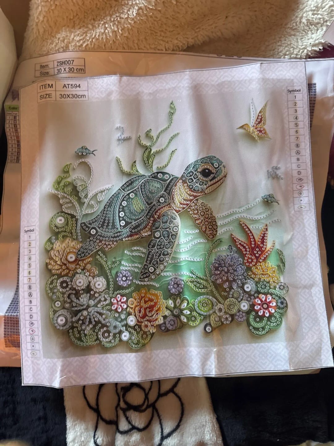 Customer photo review of Graceful Sea Turtle Underwater Diamond Painting Kit - Partial Drill
