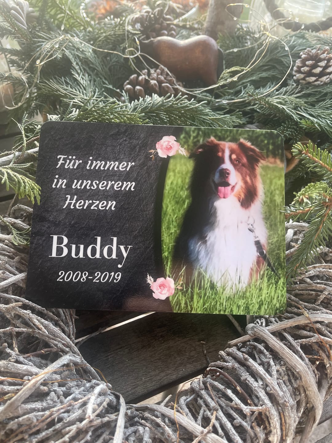 Customer photo review of Hunde Gedenktafel mit Foto & Spruch (UV- & Wetterfest)