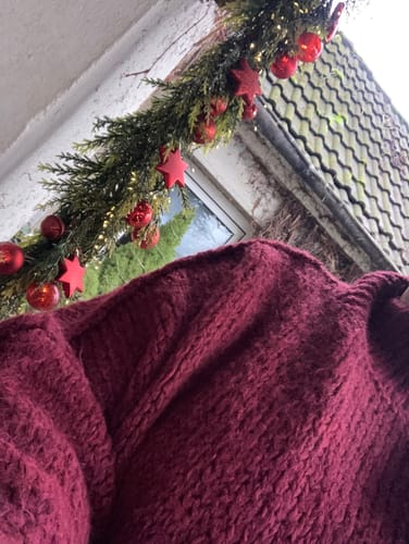 Customer photo review of Meli Strick Pullover - Weinrot