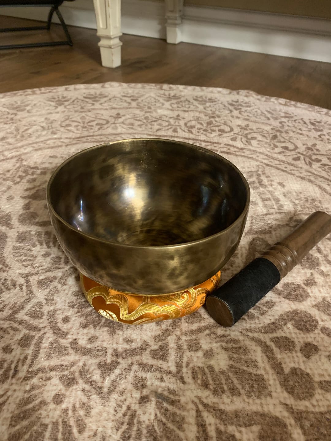 Customer photo review of 12~22cm Full Moon Singing Bowl Handmade Pure Without Engraving Nepal Tibetan Meditation Sound Bowls