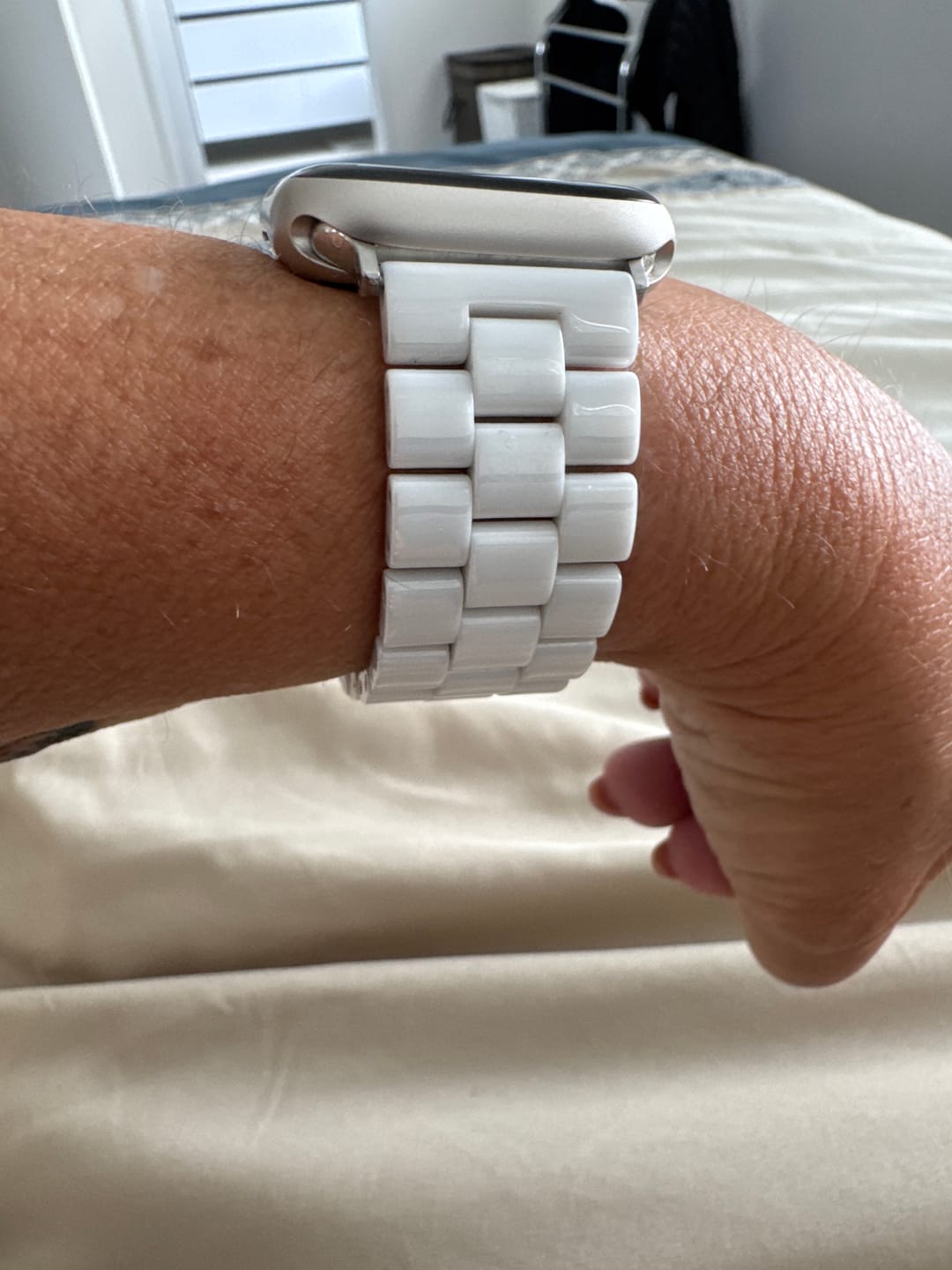 Customer photo review of Kleio Ceramic Band