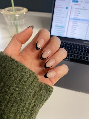 Customer photo review of Untamed  - Press On Nails