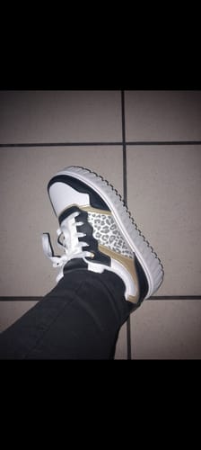 Customer photo review of Tennis Strips nera
