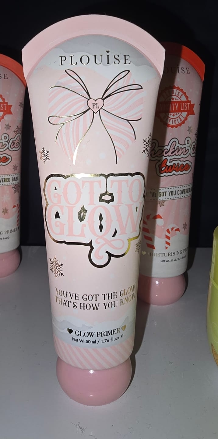 Customer photo review of P.Louise Got To Glow Shimmer Glow Primer