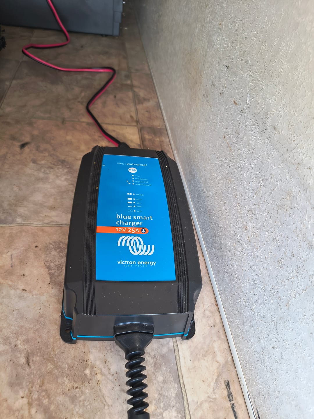 Customer photo review of Victron | Blue Smart IP65 Battery Charger 230V