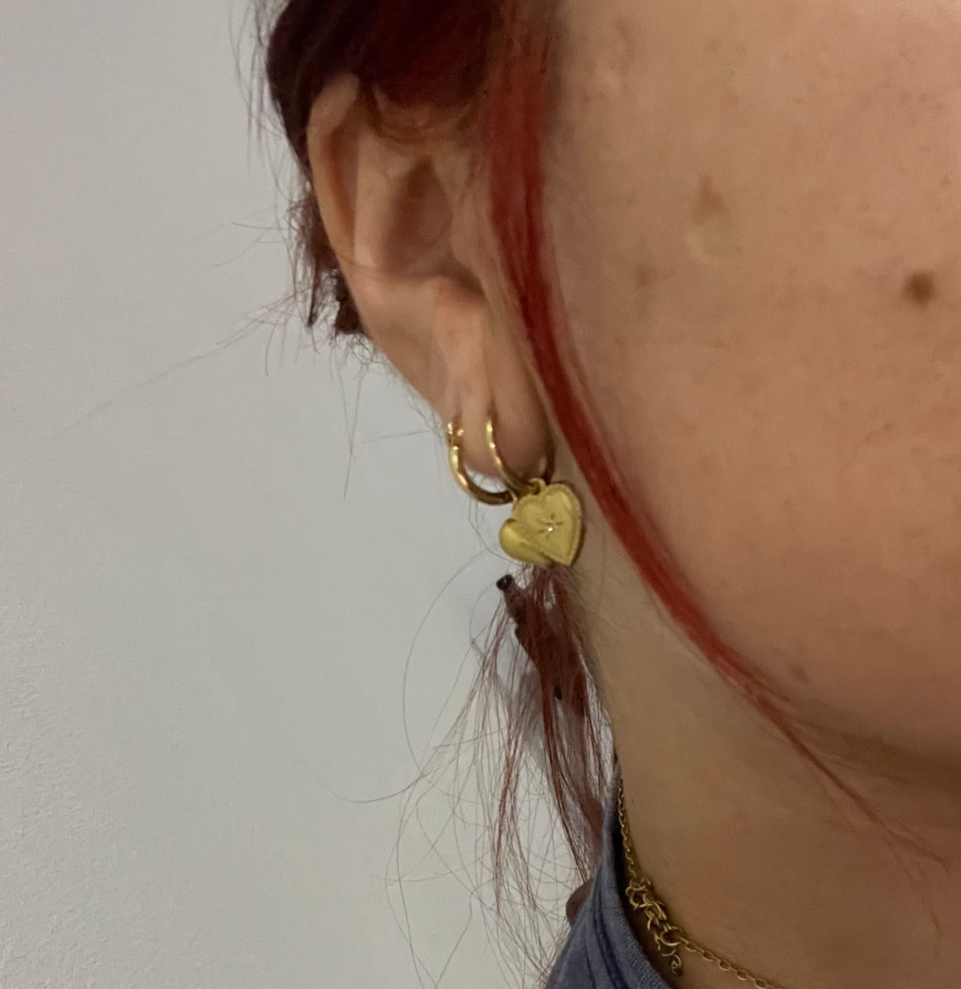 Customer photo review of Aretes Little Heart